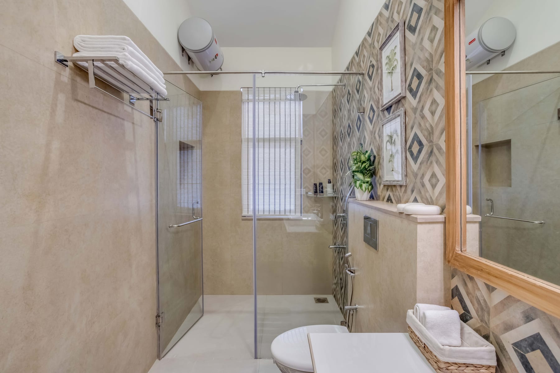 014A1702